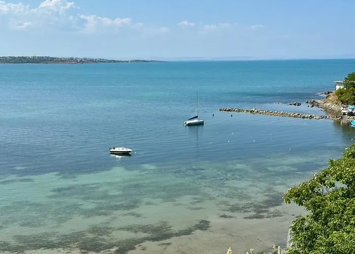 Mynook Santa Marina 2-bedroom Апартамент